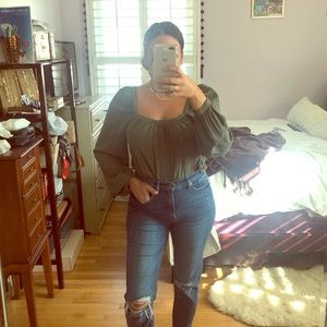 💚 Green Puff Sleeve Blouse 💚